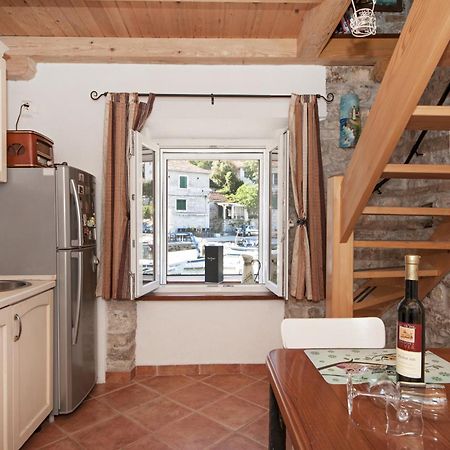 Seaside Holiday House Maslinica, Solta - 13965 Grohote Bilik gambar
