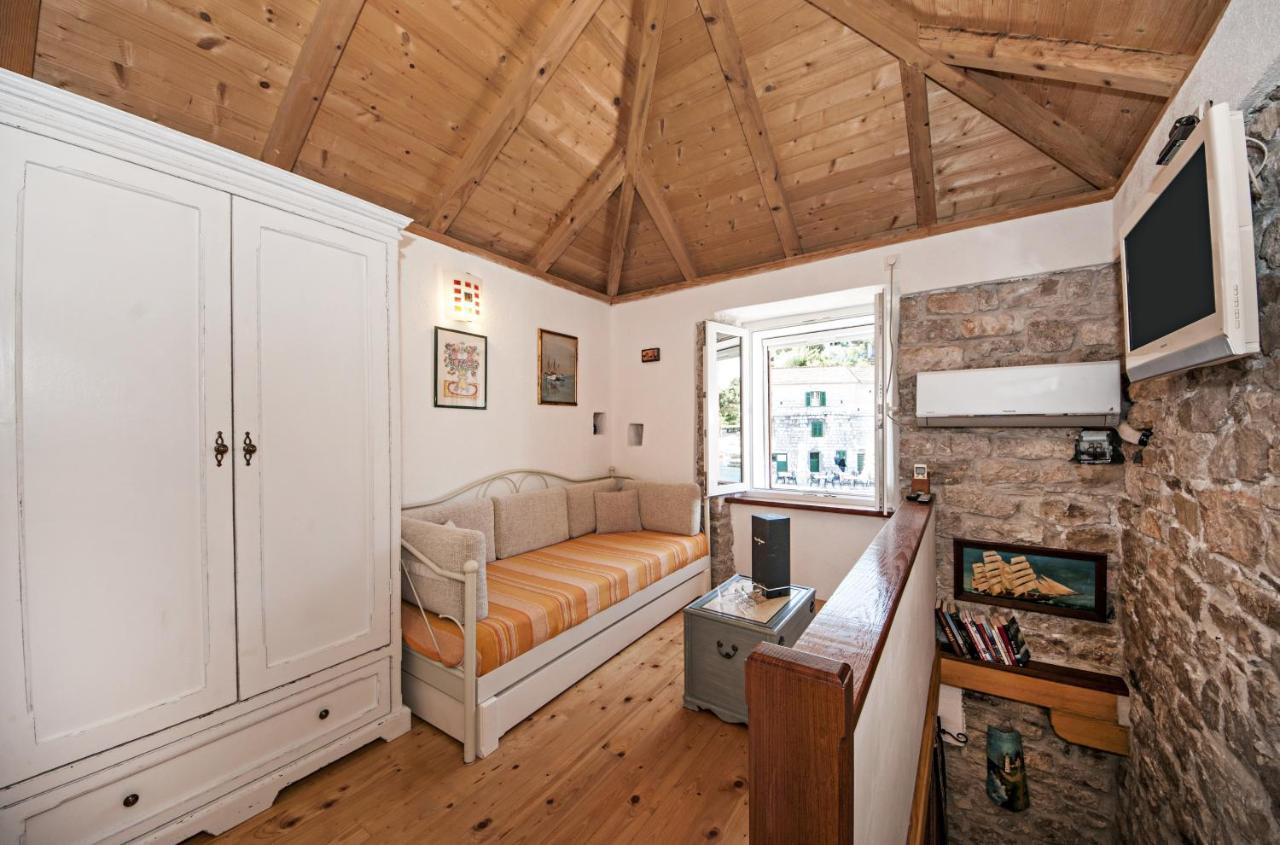 Seaside Holiday House Maslinica, Solta - 13965 Grohote Luaran gambar